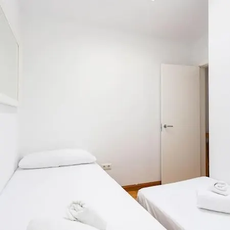 Apartment Penthouse In St Montano, Historic Centre, Wifi.